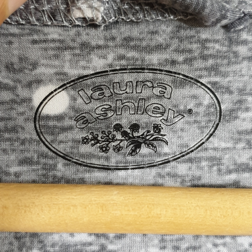 Laura Ashley polka dot gray robe - Picture 5 of 10